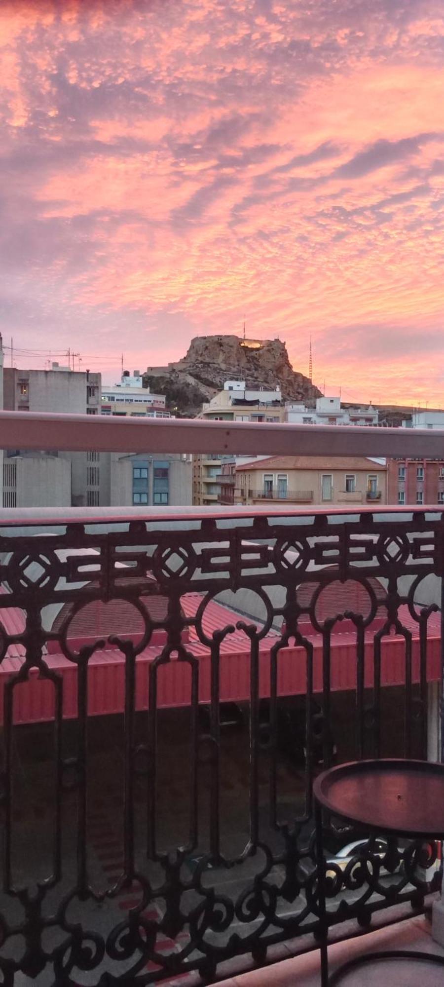 Room With Private Bathroom And Balcony Nearby The Mercado Central, Center And Beach Alicante Exteriér fotografie