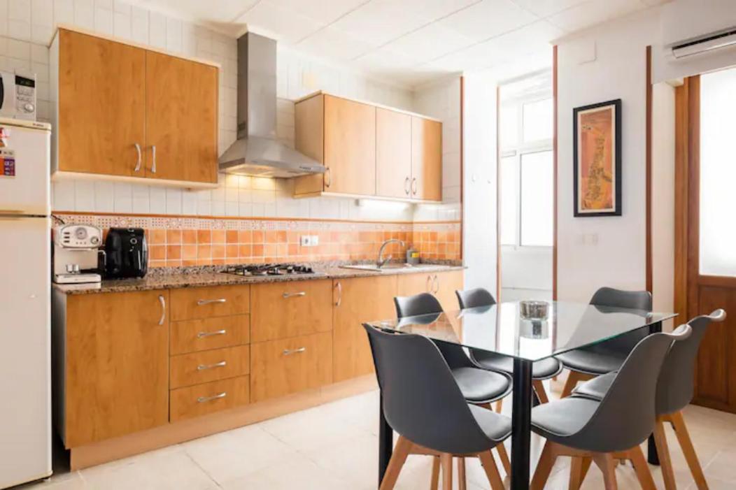 Room With Private Bathroom And Balcony Nearby The Mercado Central, Center And Beach Alicante Exteriér fotografie