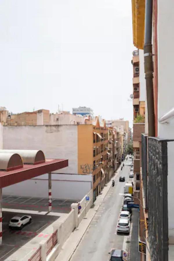 Room With Private Bathroom And Balcony Nearby The Mercado Central, Center And Beach Alicante Exteriér fotografie