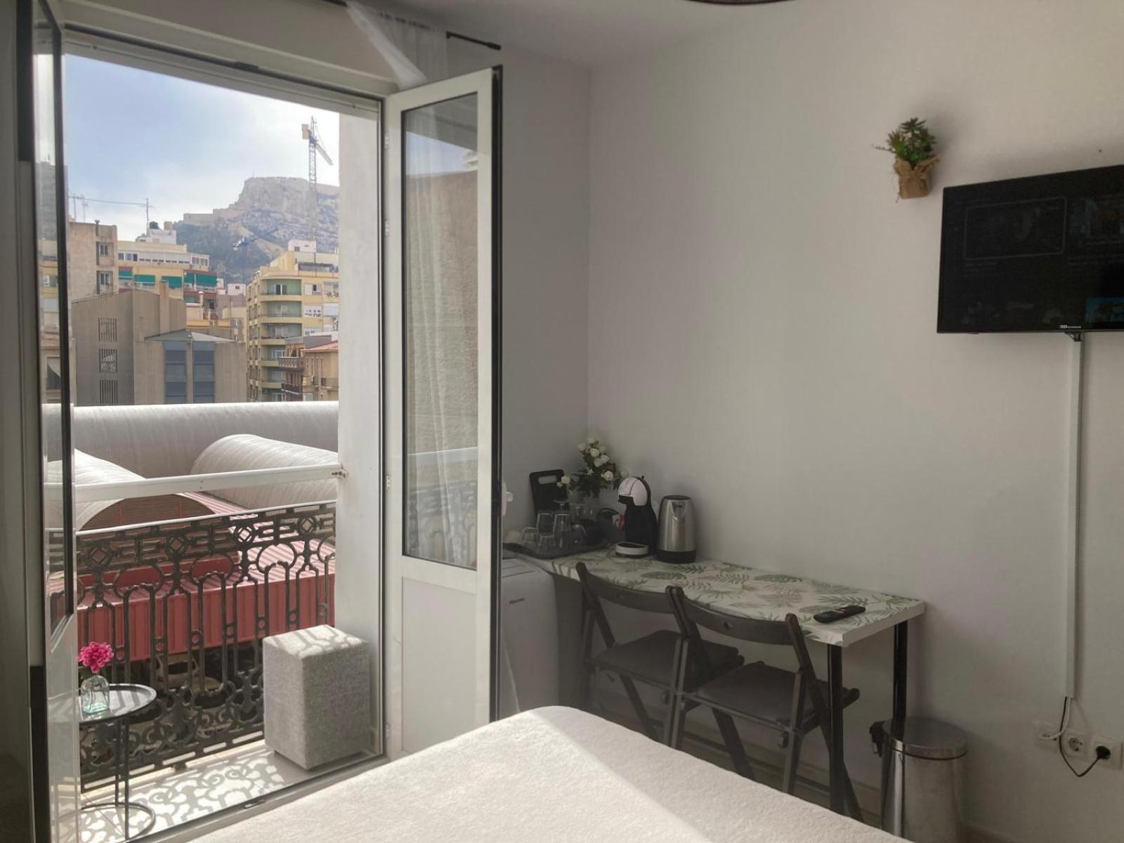 Room With Private Bathroom And Balcony Nearby The Mercado Central, Center And Beach Alicante Exteriér fotografie